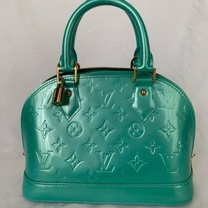 Louis Vuitton Alma Vernis Monogram BB